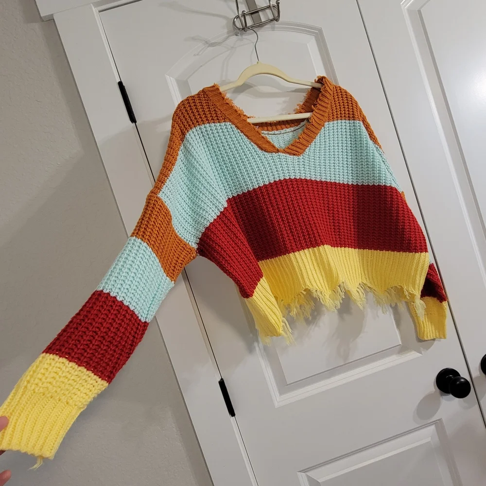 Colorful Crop Top - Picture 3 of 3